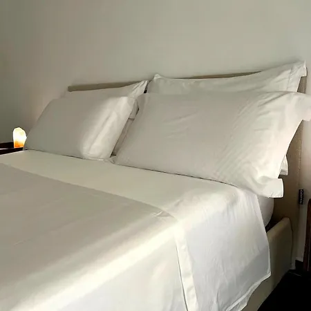 Gate 10 - Airport Apartment Bari