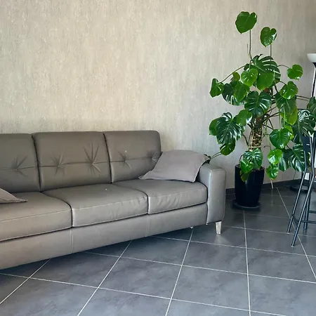 Gate 10 - Airport Apartment Bari
