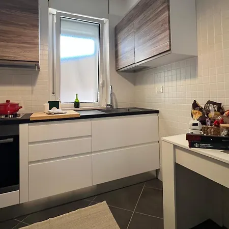 Gate 10 * Μπάρι