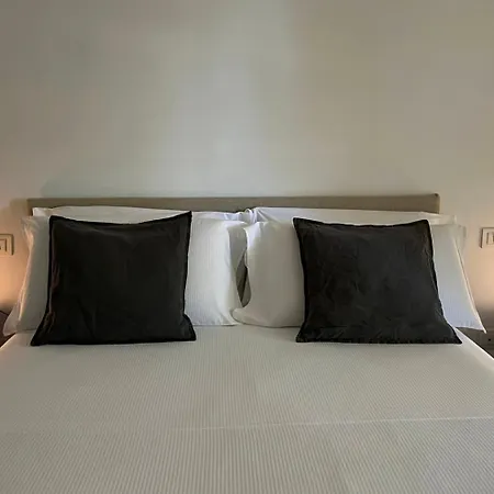 Gate 10 Lägenhet Bari